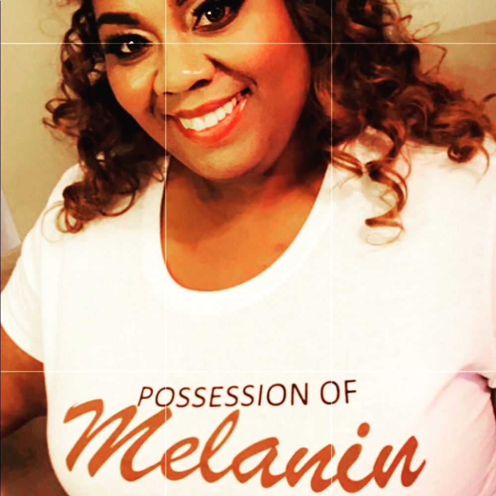 “Possession of MELANIN ...” T-shirt V Neck